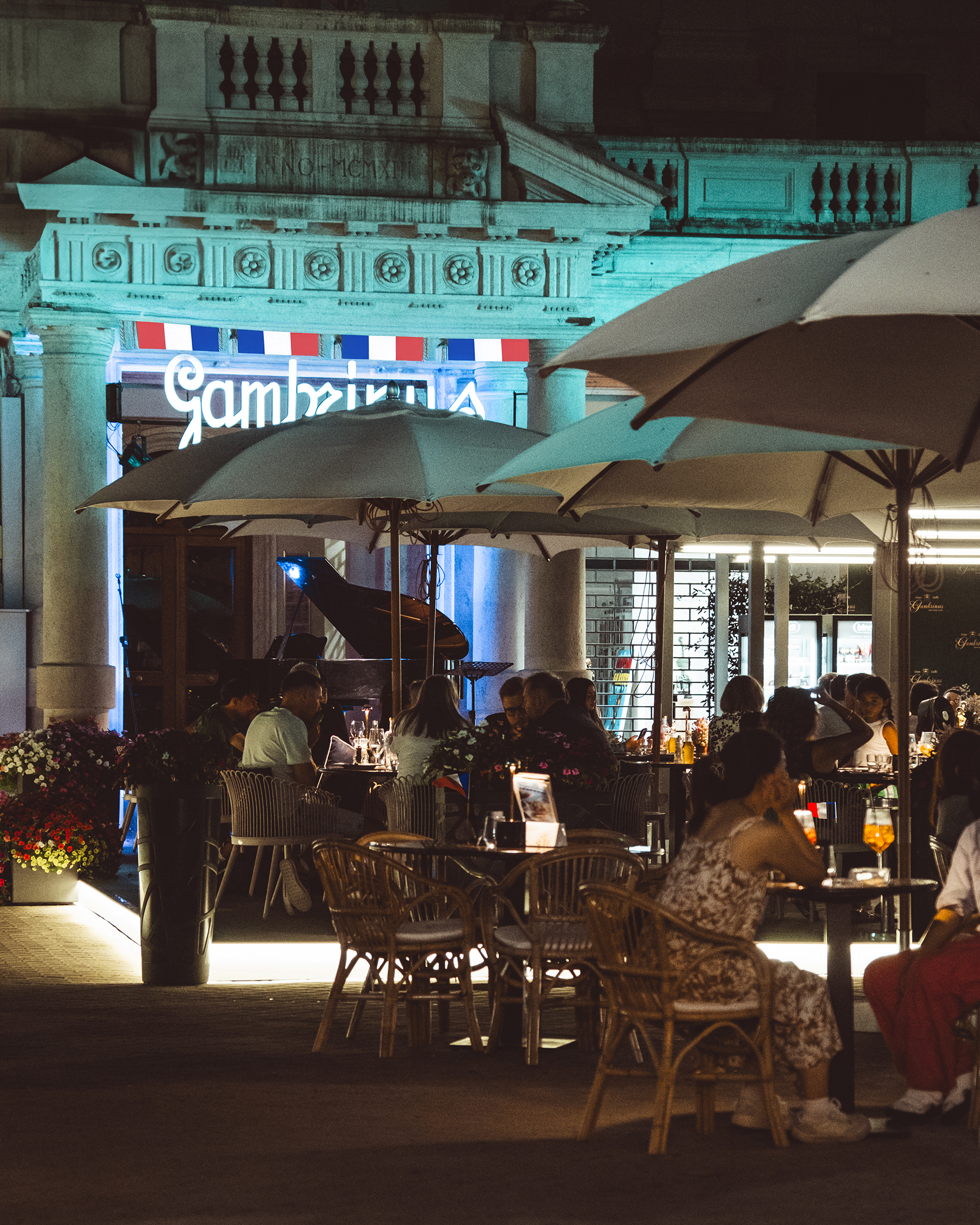 Happy Hour in France